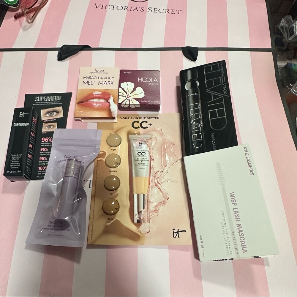 Too Faced Italian Spritz and lip Injections - Picture 4 of 4